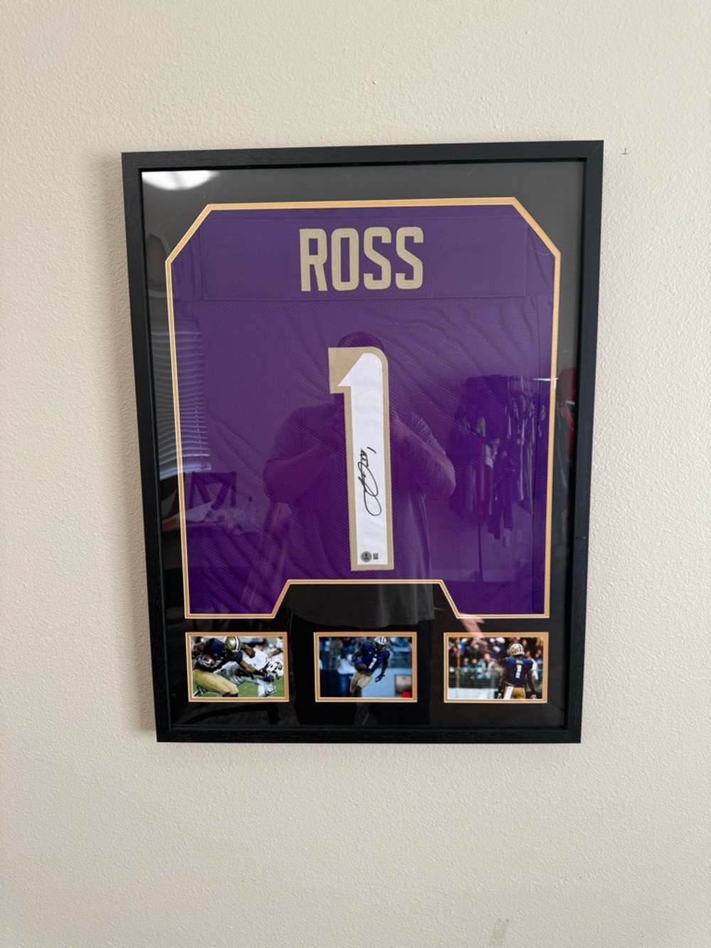 Framed WASHINGTON HUSKIES  "JOHN ROSS" Signed Football Jersey - #1